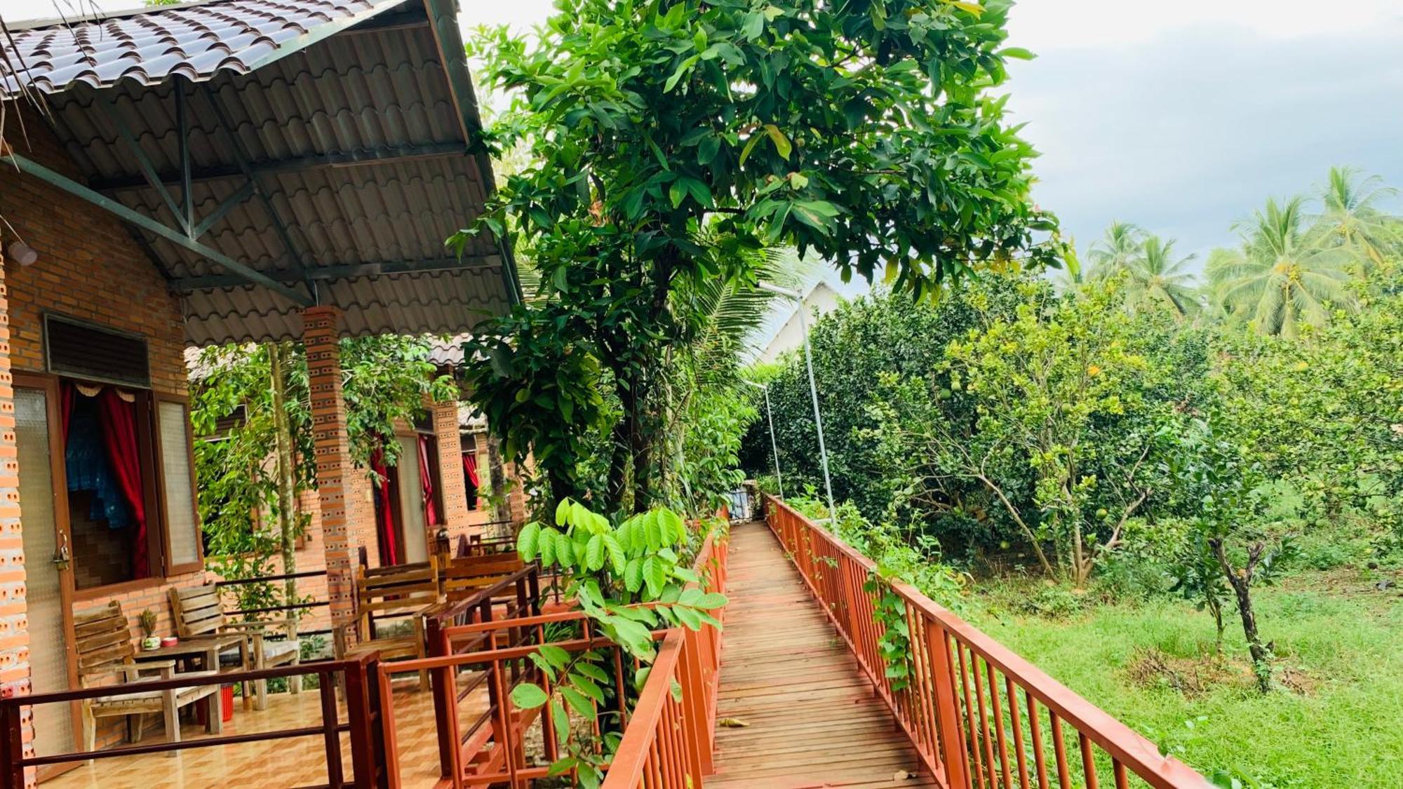Gibbon Singing Home Stay Quan Tom Exterior foto