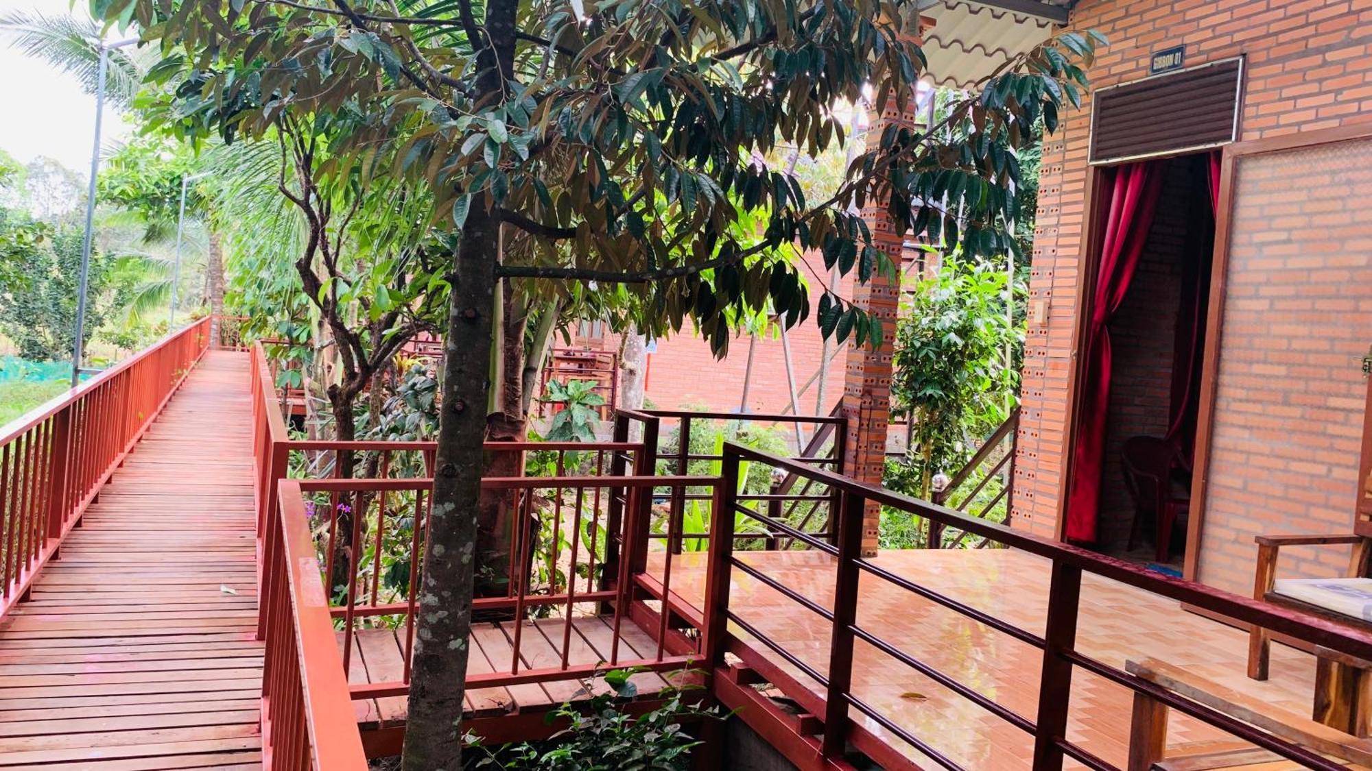 Gibbon Singing Home Stay Quan Tom Exterior foto